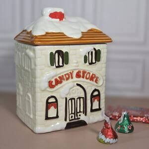 Vintage Christmas Candy Store Fine Ceramic Jar Made in Japan Excellent Condition